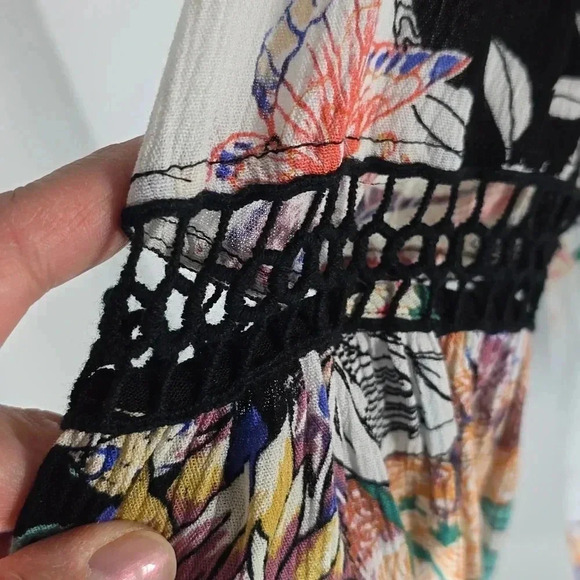 {V Christina} Mixed Print Floral Lace Blouse - Size Medium - Picture 6 of 12